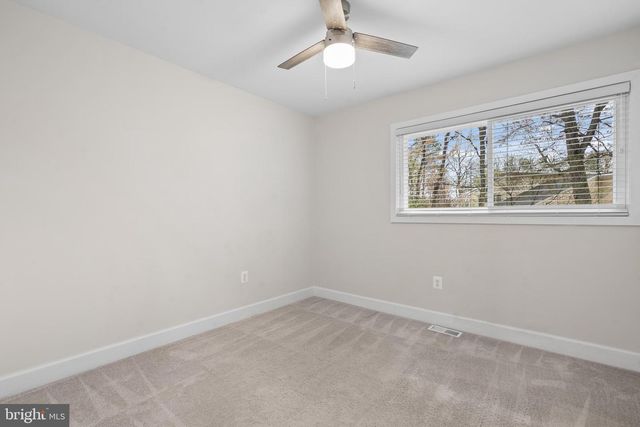 218 PENNY LN, Sterling, VA 20164