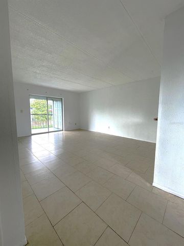 2846 SOMERSET PARK DRIVE 203, Tampa, FL 33613