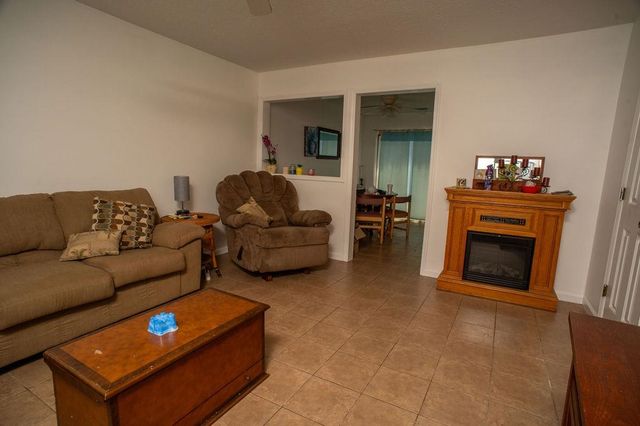 403 2nd Ave N Apt F, Myrtle Beach, SC 29577