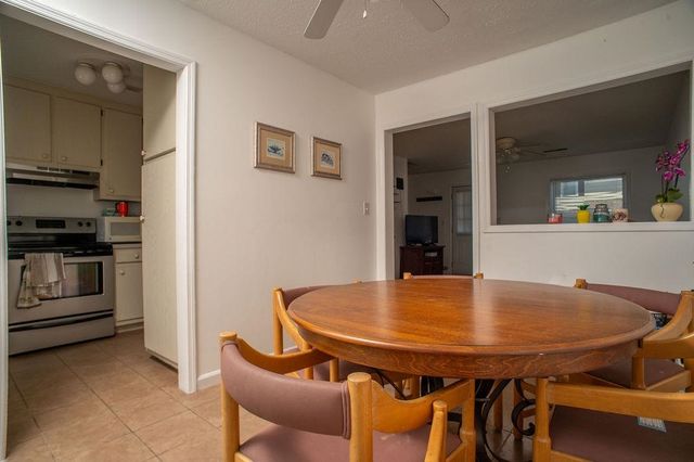 403 2nd Ave N Apt F, Myrtle Beach, SC 29577