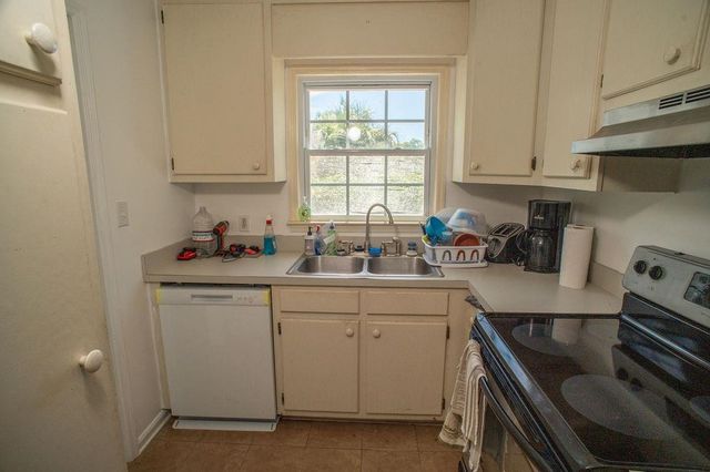 403 2nd Ave N Apt F, Myrtle Beach, SC 29577