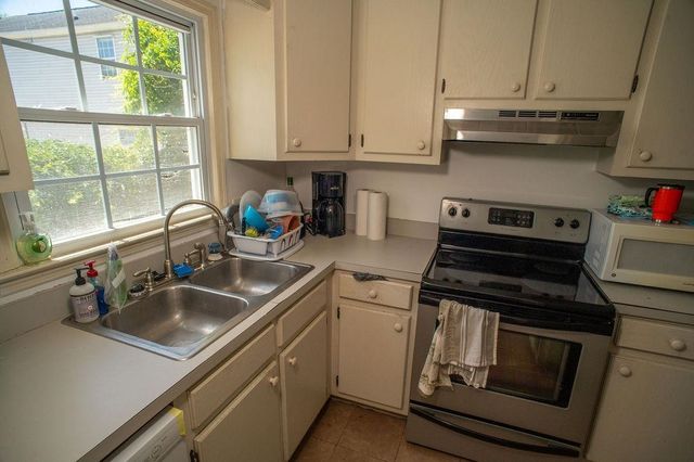 403 2nd Ave N Apt F, Myrtle Beach, SC 29577