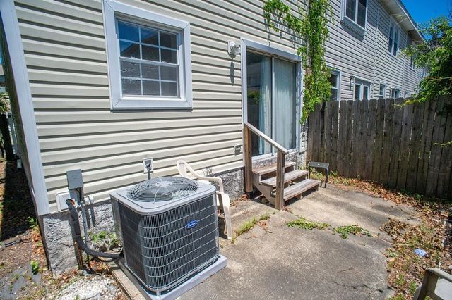 403 2nd Ave N Apt F, Myrtle Beach, SC 29577