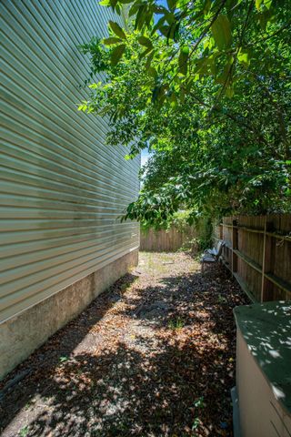 403 2nd Ave N Apt F, Myrtle Beach, SC 29577