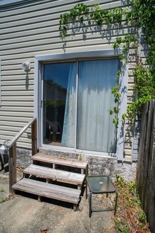 403 2nd Ave N Apt F, Myrtle Beach, SC 29577