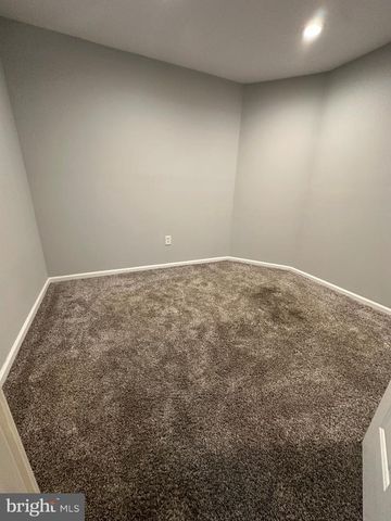 7017 MANAHOAC PL, Gainesville, VA 20155