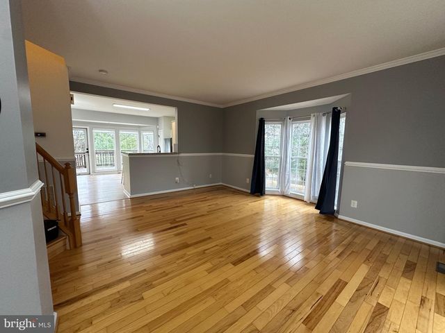 7017 MANAHOAC PL, Gainesville, VA 20155