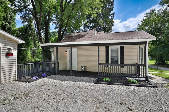 522 Shelly Street, Alton, IL 62002