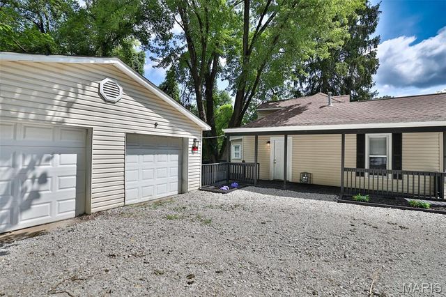 522 Shelly Street, Alton, IL 62002