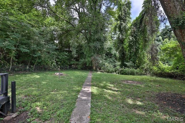 522 Shelly Street, Alton, IL 62002