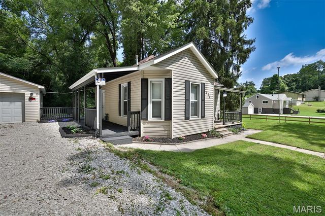 522 Shelly Street, Alton, IL 62002
