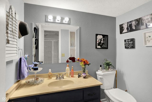 672 Cielo Vista Drive, Greenwood, IN 46143