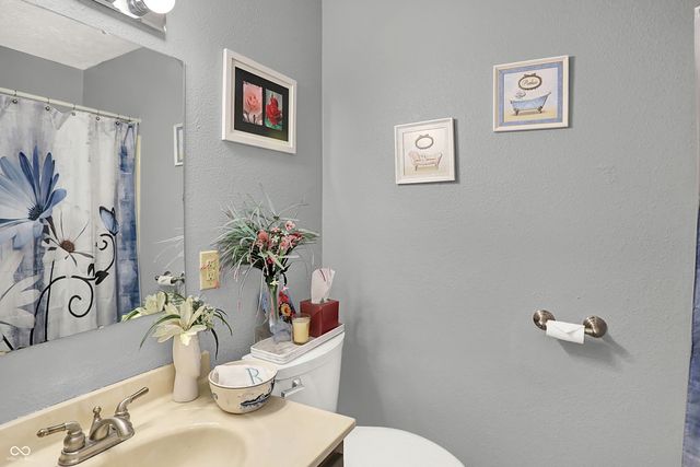 672 Cielo Vista Drive, Greenwood, IN 46143