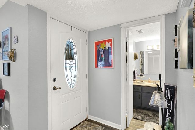 672 Cielo Vista Drive, Greenwood, IN 46143