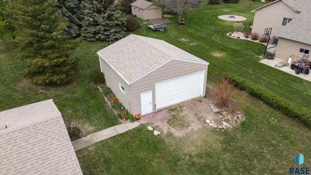 26963 Elmen Pl Place, Sioux Falls, SD 57108