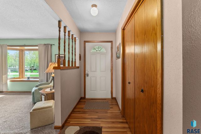 26963 Elmen Pl Place, Sioux Falls, SD 57108
