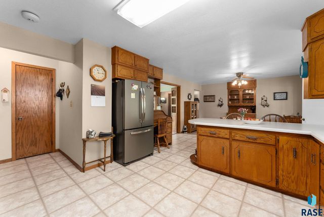 26963 Elmen Pl Place, Sioux Falls, SD 57108