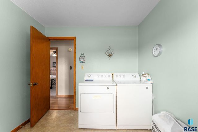 26963 Elmen Pl Place, Sioux Falls, SD 57108