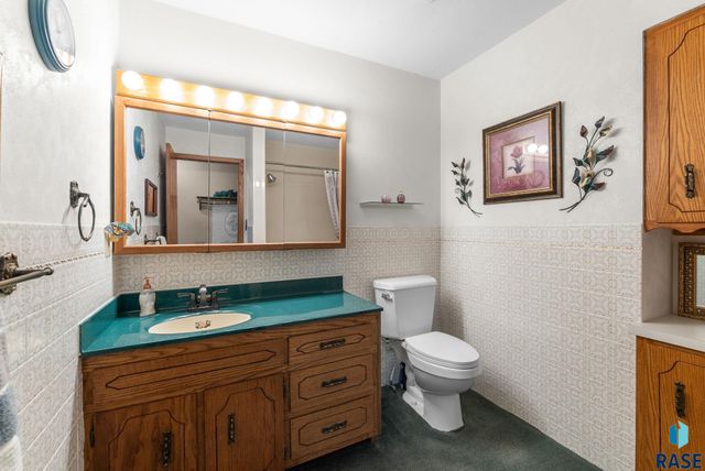26963 Elmen Pl Place, Sioux Falls, SD 57108