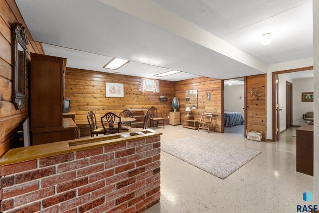 26963 Elmen Pl Place, Sioux Falls, SD 57108