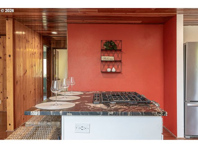 28430 KINGSBURY Rd, Lebanon, OR 97355