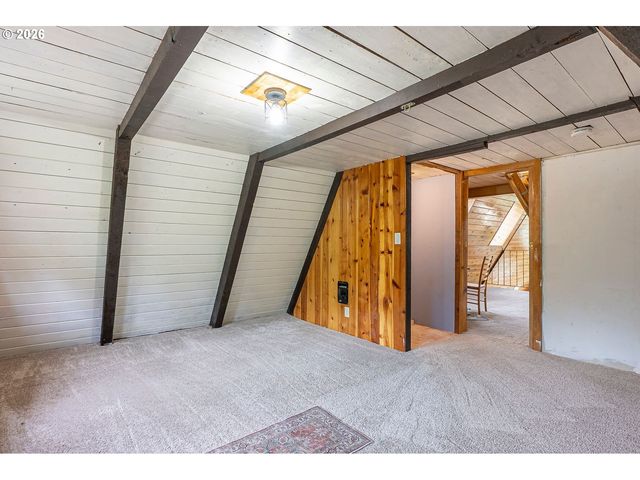 28430 KINGSBURY Rd, Lebanon, OR 97355