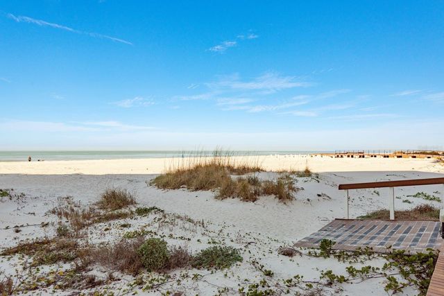 880 MANDALAY AVENUE C804, Clearwater Beach, FL 33767