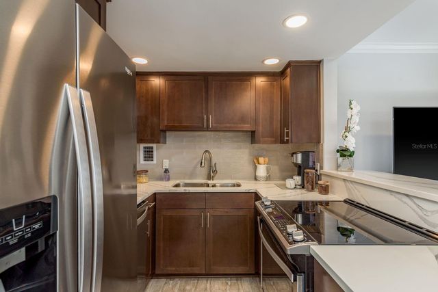 880 MANDALAY AVENUE C804, Clearwater Beach, FL 33767