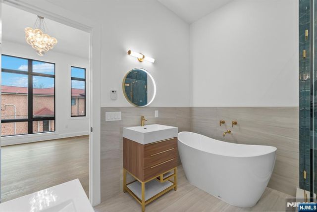 2026 Marguerite Street Right, Fort Lee, NJ 07024