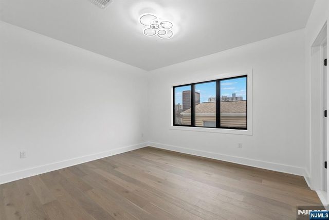 2026 Marguerite Street Right, Fort Lee, NJ 07024