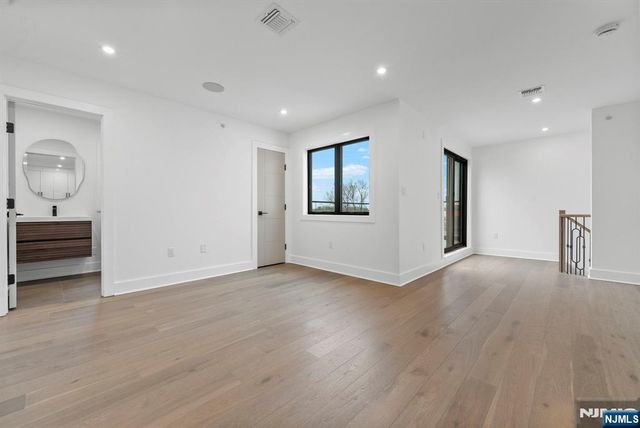 2026 Marguerite Street Right, Fort Lee, NJ 07024