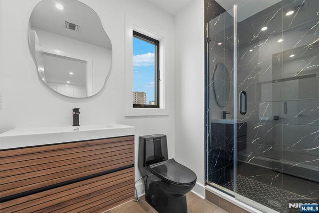 2026 Marguerite Street Right, Fort Lee, NJ 07024