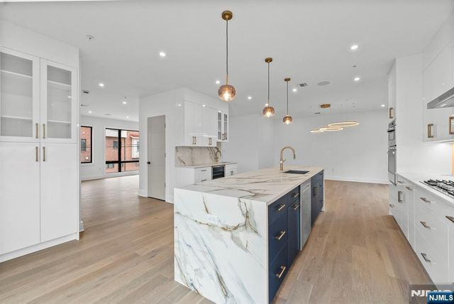 2026 Marguerite Street Right, Fort Lee, NJ 07024