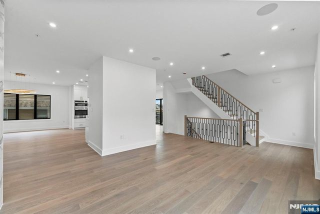 2026 Marguerite Street Right, Fort Lee, NJ 07024