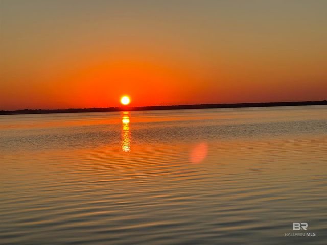 9182 Bay View Drive, Lillian, AL 36549