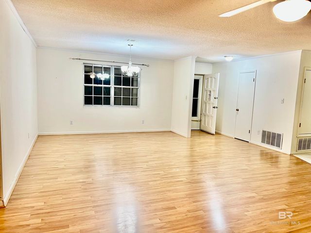 9182 Bay View Drive, Lillian, AL 36549