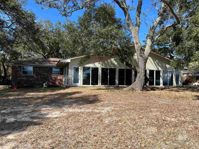 9182 Bay View Drive, Lillian, AL 36549