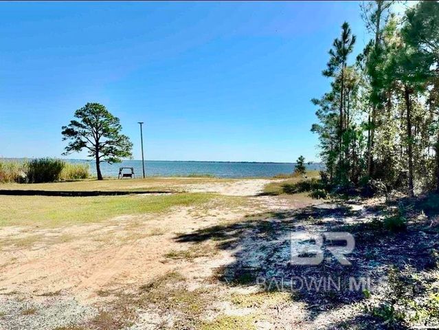 9182 Bay View Drive, Lillian, AL 36549