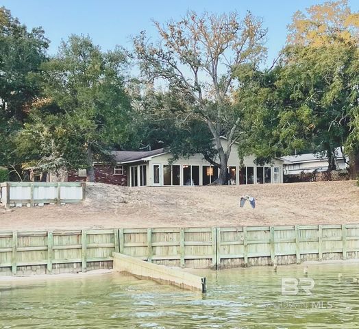 9182 Bay View Drive, Lillian, AL 36549