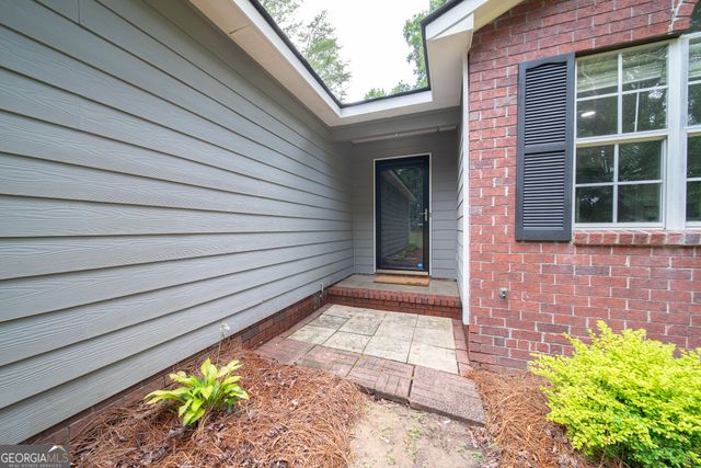 213 Douglas Drive, Ellerslie, GA 31807