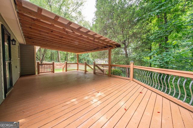213 Douglas Drive, Ellerslie, GA 31807