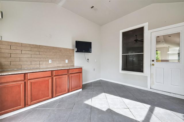 5623 Brookhollow Oaks Trail, Houston, TX 77084