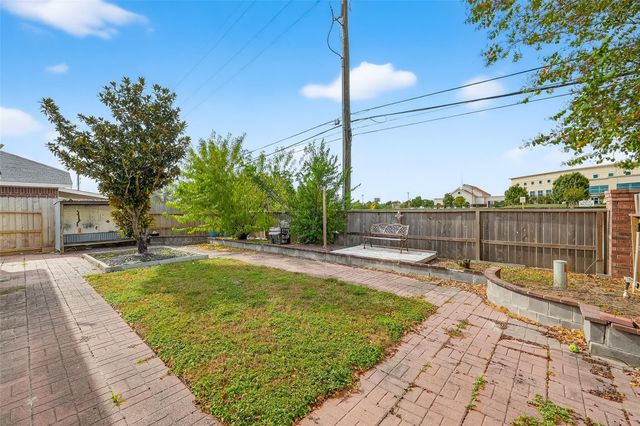 5623 Brookhollow Oaks Trail, Houston, TX 77084