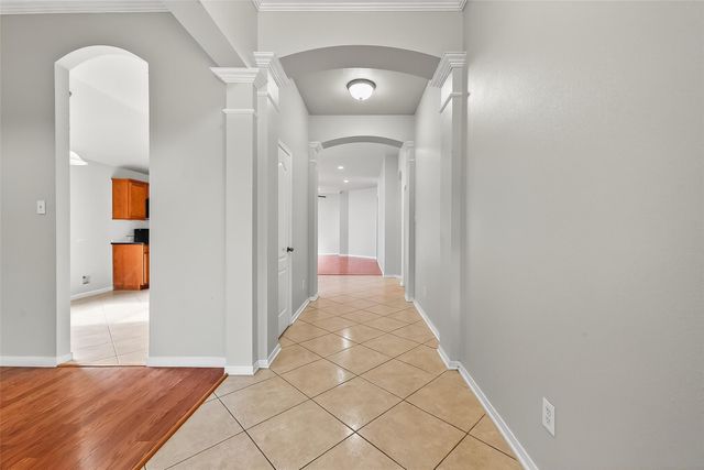 5623 Brookhollow Oaks Trail, Houston, TX 77084