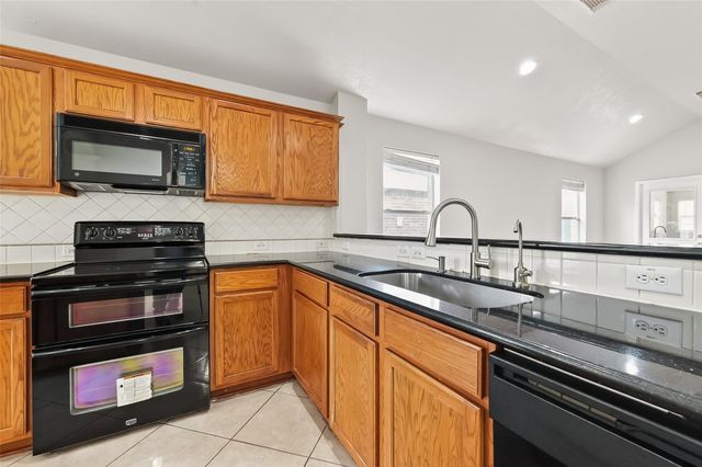 5623 Brookhollow Oaks Trail, Houston, TX 77084