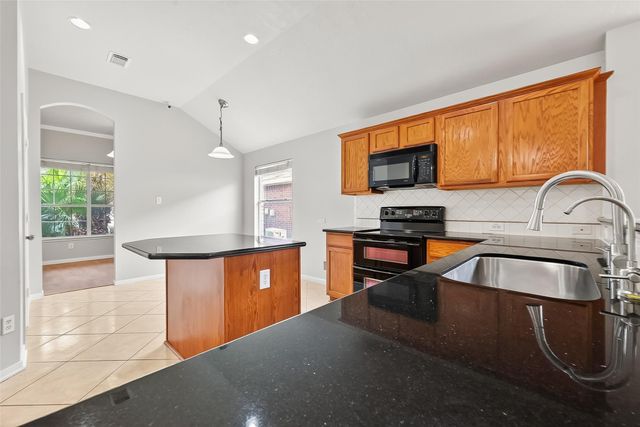 5623 Brookhollow Oaks Trail, Houston, TX 77084