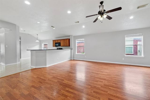 5623 Brookhollow Oaks Trail, Houston, TX 77084