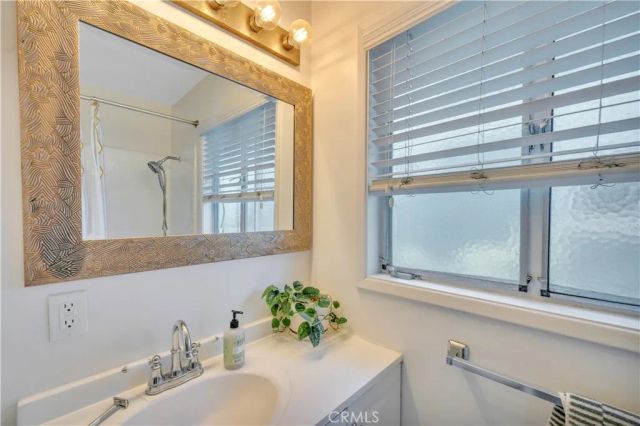 4124 E Broadway, Long Beach, CA 90803