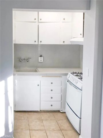 4124 E Broadway, Long Beach, CA 90803