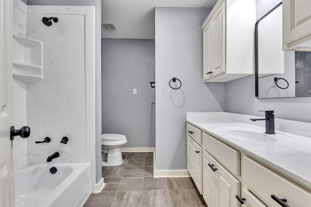 86 County Road 319, Cleveland, TX 77327